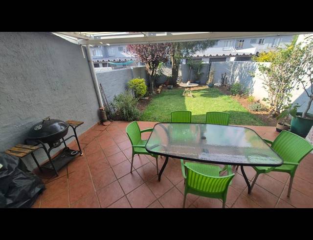 3 BEDROOM DUPLEX FOR SALE IN ASTON MANOR